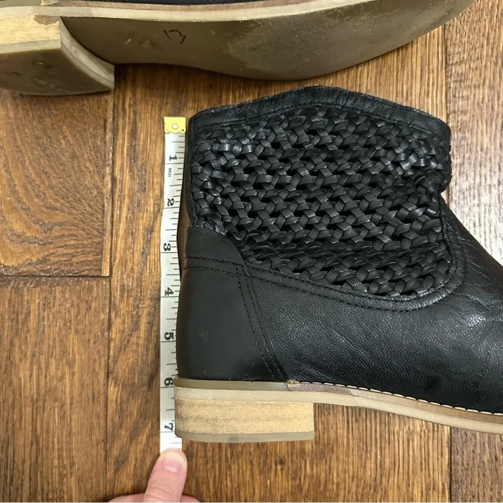Seychelles x Revolve Knock at the Door Bootie Black Leather 8.5 - Anthropologie